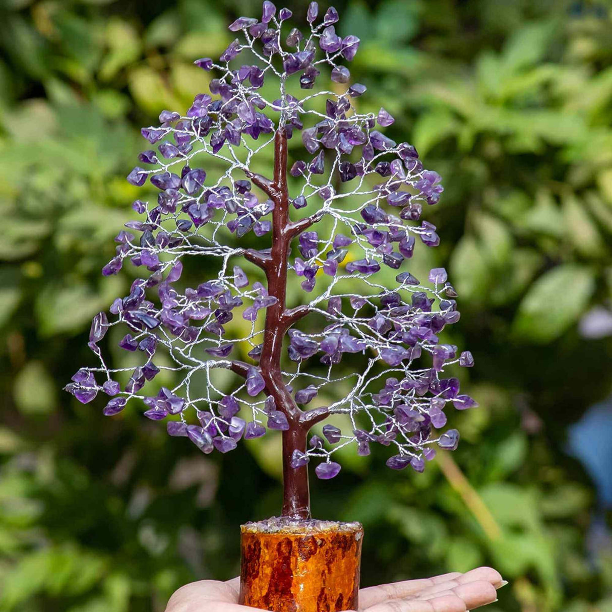 Arbore 25 cm Cristalin cu pietricele din Ametist - Aducator de Liniste si Echilibru - Sculptura Energetica pentru Decorul Casei si Biroului - Idee de Cadou pentru Intelegere Spirituala si Protectie