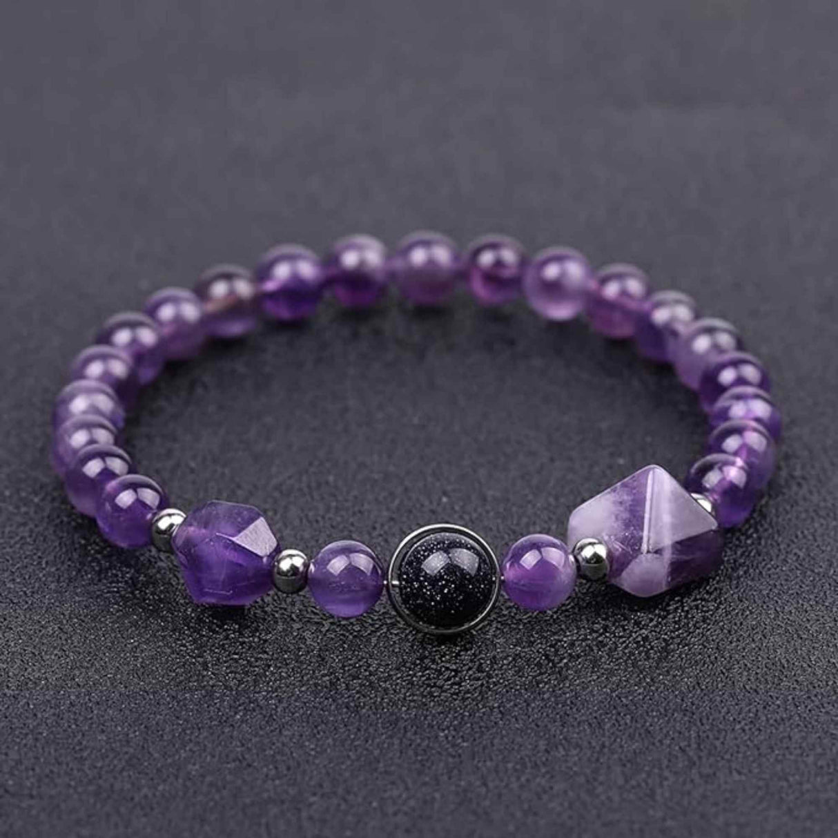 Bratara Elastica cu margele Ametist de 6mm si Farmecul Sistemului Solar - Bratara Handmade  pentru Femei