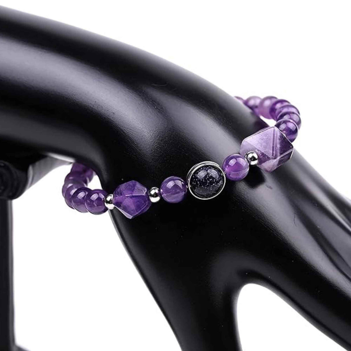 Bratara Elastica cu margele Ametist de 6mm si Farmecul Sistemului Solar - Bratara Handmade  pentru Femei