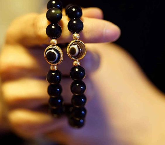 Bratara din obsidian negru si ochi natural de agat - bratara feng shui pentru protectie si noroc
