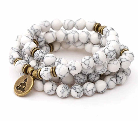 Colier-Bratara Mala din Turcoaz Alb cu 108 Margele - Eleganta si Spiritualitate intr-un Singur Accesoriu