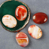 Piatra terapeutica 4 cm "Worry Stone" Carneol rosu - Pietre semipretioase de buzunar sculptate manual oval