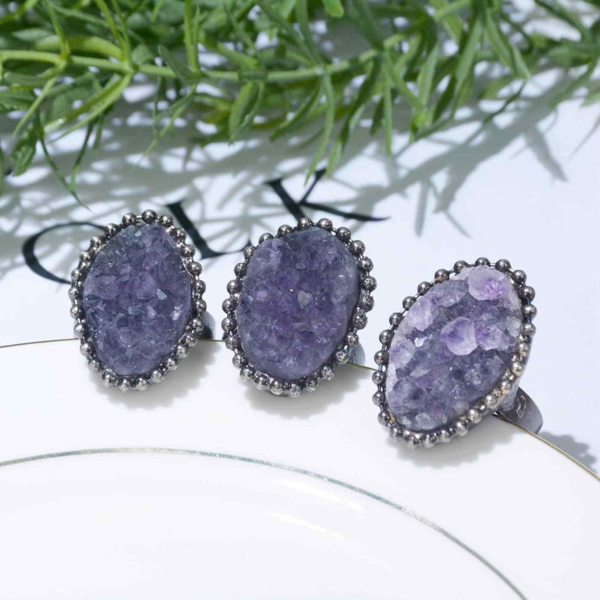 Inel Vintage cu cluster Ametist pentru Femei - Design Antic, Bijuterie de Farmec, Ideal pentru Aniversari, Zile de Nastere