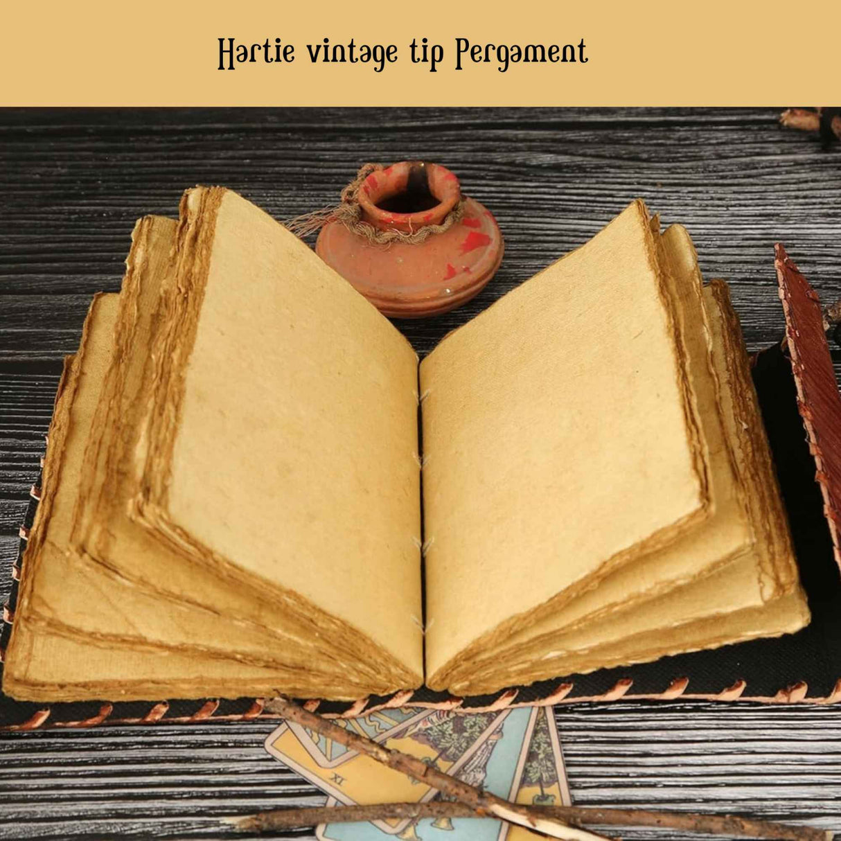 Jurnal Handmade din Piele cu Blocare si Design Carte Hocus Pocus - Hartie Vintage Tip Pergament, Ochiul Al Treilea 190-200 pagini Maro