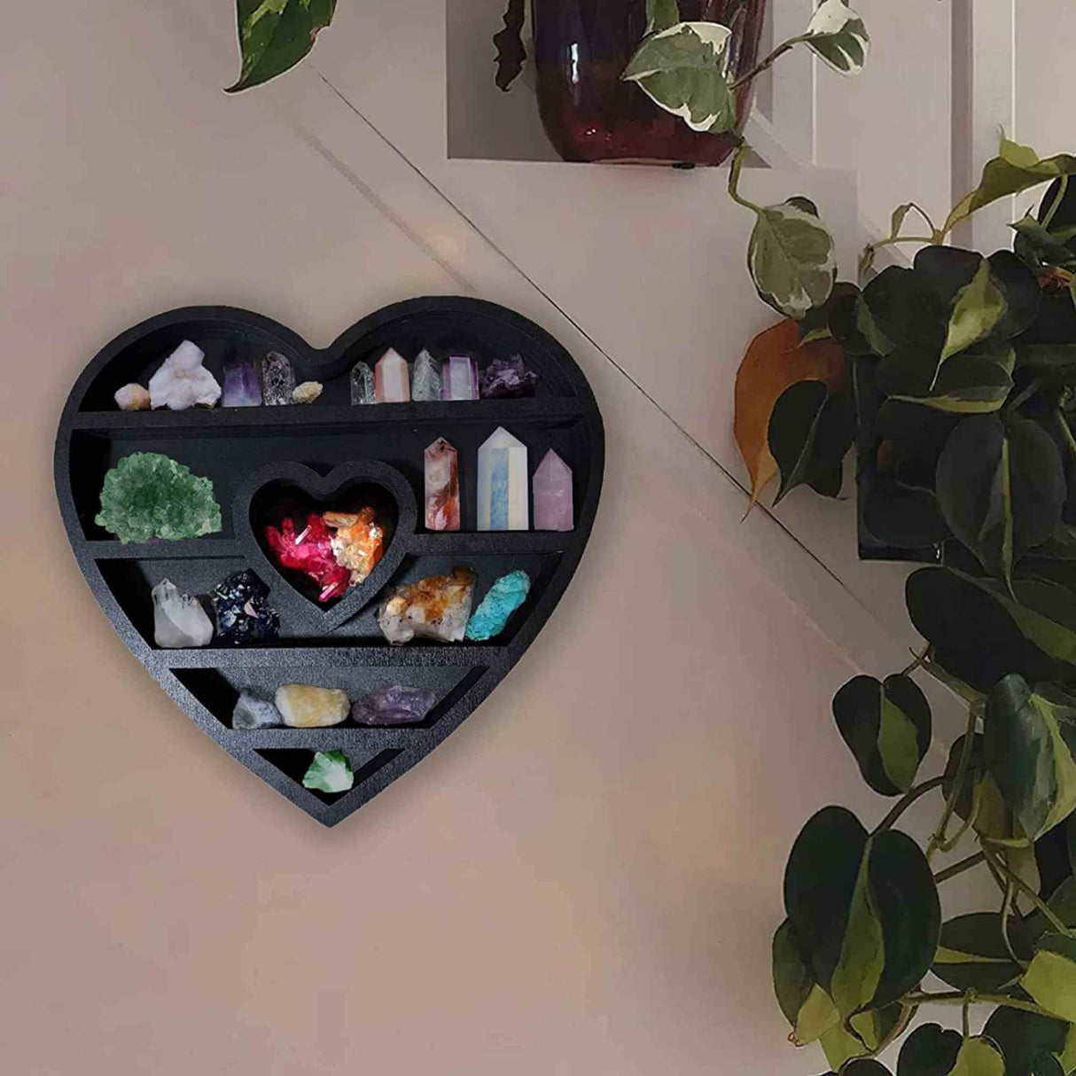 Mini Raft 30x30 cm expunere din lemn pentru cristale, uleiuri esentiale design inima - Decor pentru camera cu forma inima