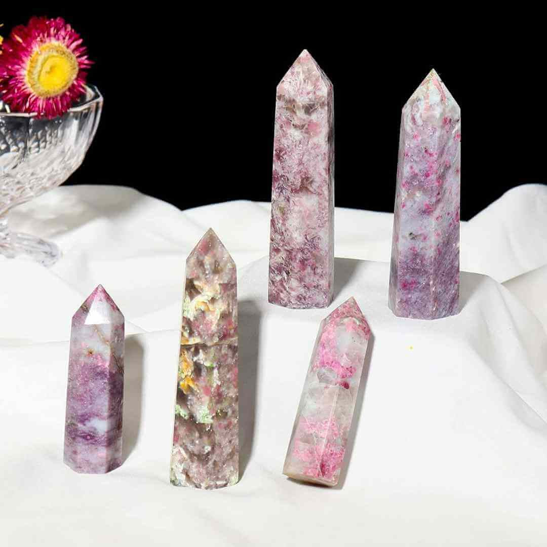 Turn de cristal din Turmalina Roz 9-10 cm Bagheta cu 6 fete pentru vindecare, meditatie si decor in casa si birou