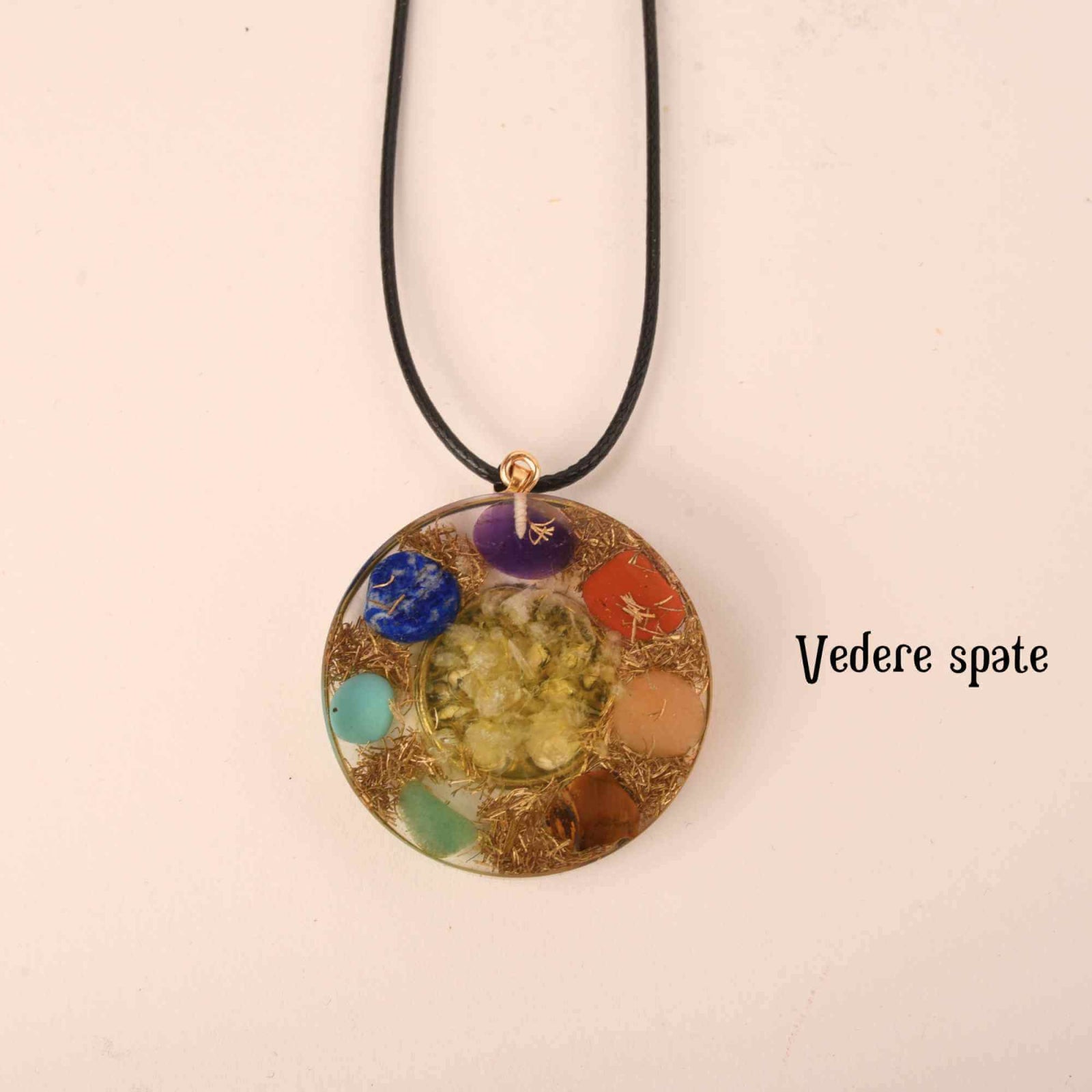 Colier cu pandantiv 35mm cu energie Orgonica cu Arborele Vietii cuprat si pietre naturale pentru cele sapte chakre
