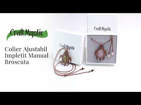Colier Ajustabil Handmade cu Cristal de Cuart Roz in Broscuta Impletita – Lungime Maxima 45 cm