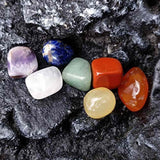 Mini Set cu 7 mini pietre semipretioase polisate si 7 cristale semipretioase hexagonale naturale - cristale vindecatoare pentru meditatie, ameliorarea anxietatii, yoga