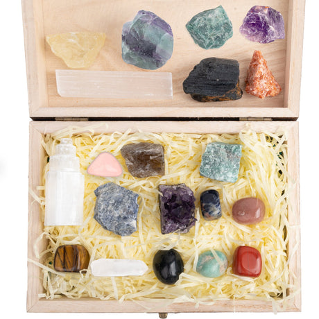 Set Cristale premium si pietre semipretioase vindecatoare in cutie de lemn maro - Contine 20 piese - turn selenit, Amazonit, cristale brute, cluster de ametist, varf de cristal transparent, cuart