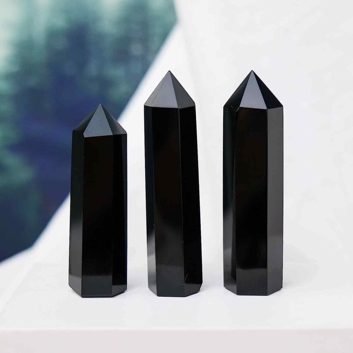 Turn de 9-10 cm din cristal semipretios vindecator hexagonal Obsidian - Obelisc pentru meditatie